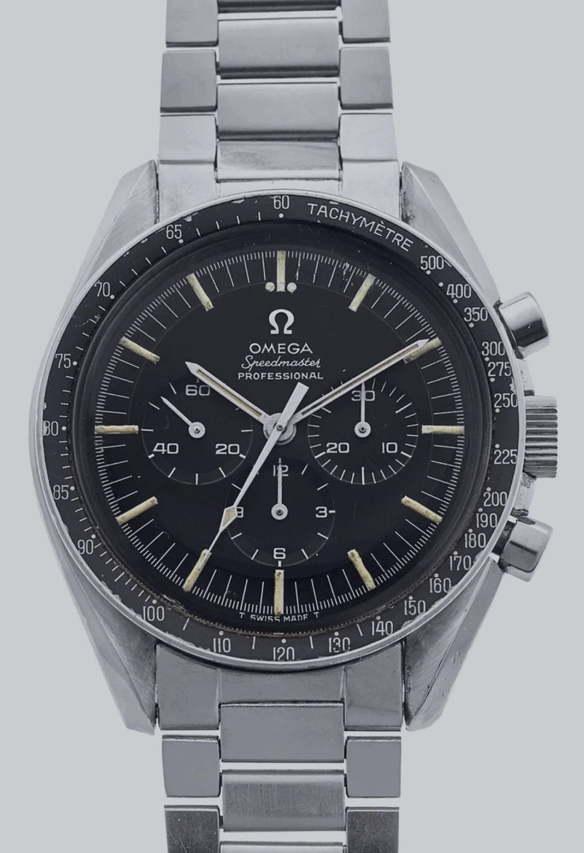 Black chronograph dial with three subdials, a tachymeter bezel and a steel bracelet